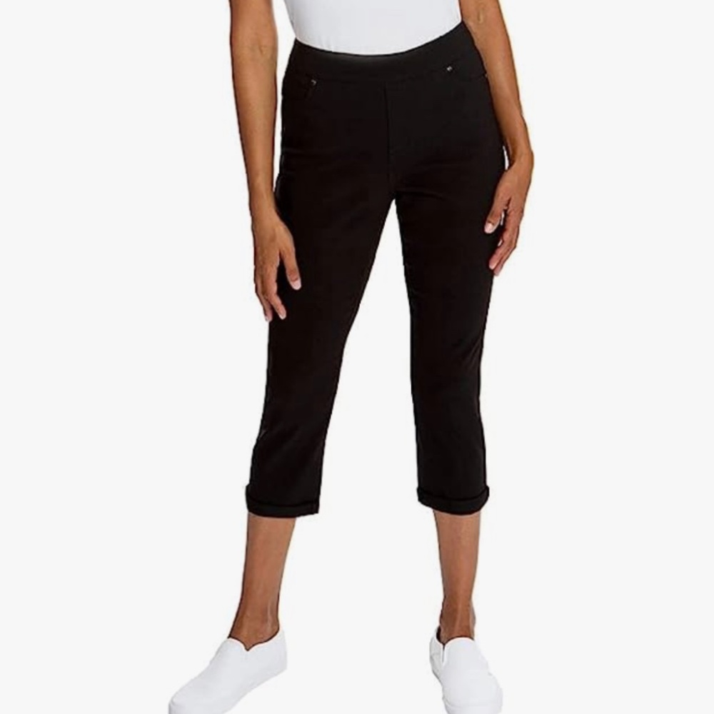 NWT Mario Serrani Black Pull On High Rise Stretch Roll Cuff Capris